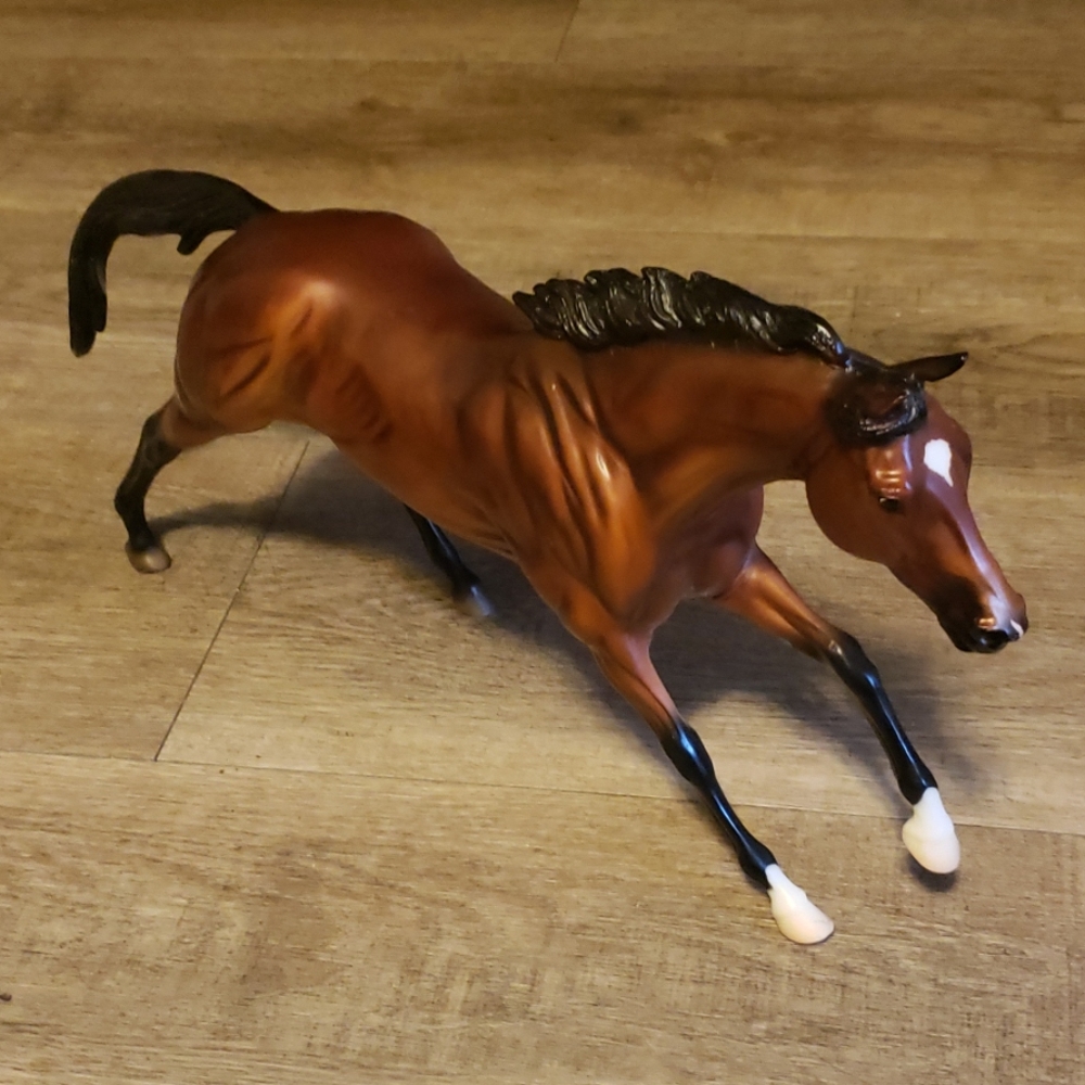 BREYER HORSE Barbaro 2006 Kentucky Derby Winner